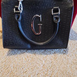 GUESS BLACK CROSS BODY BAG